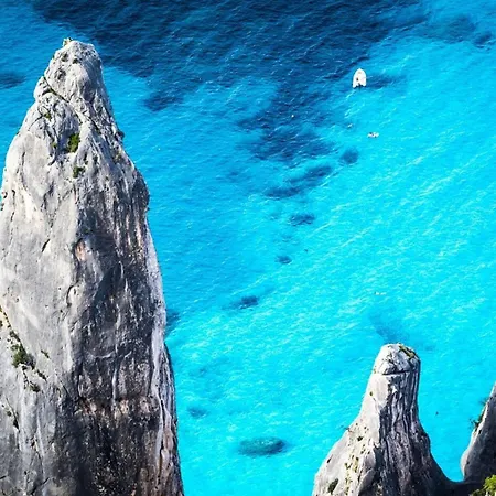 Crystal Pool Village In Apartman *