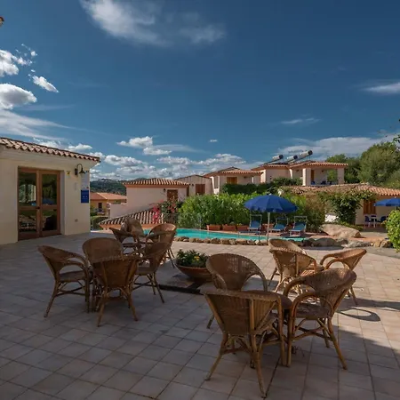 Crystal Pool Village In Apartment Tanaunella