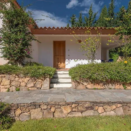 Crystal Pool Village In Apartman *